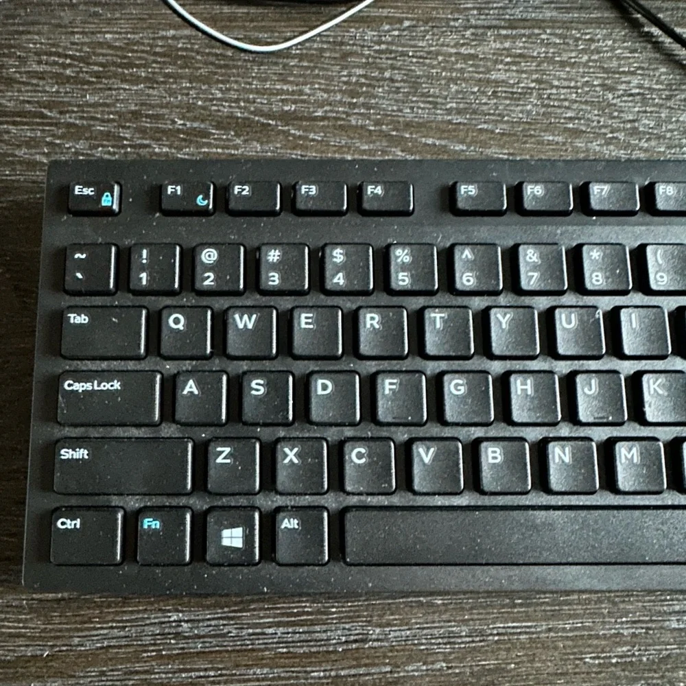 Black Wired Keyboard